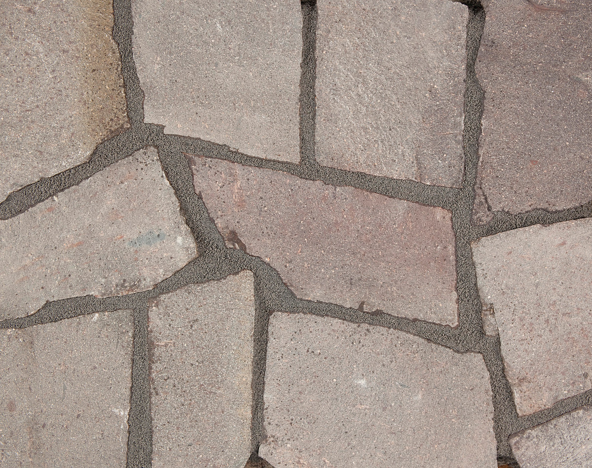 Polygonale Natursteinplatten