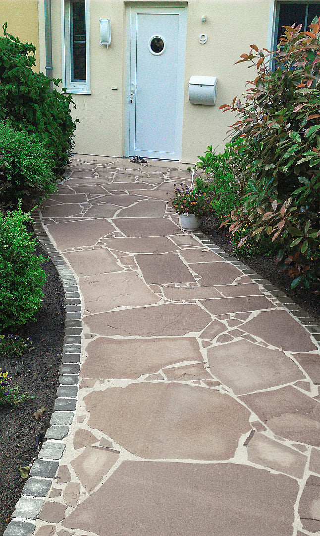 Polygonale Natursteinplatten