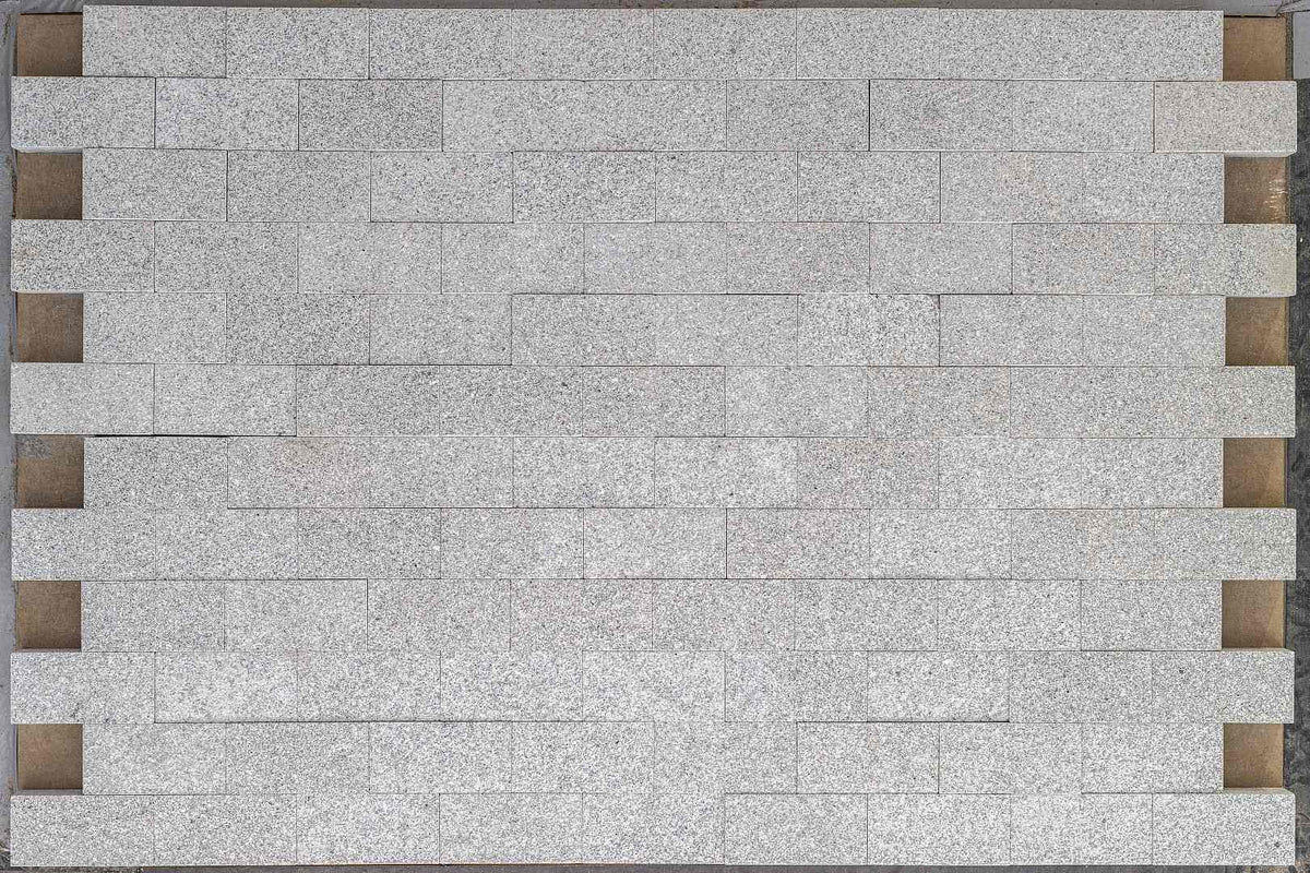 Granitklinker Granit grey 20x10x5cm Piazzo Linea, in Holzkiste á 5,4 m² (270 Stück)
