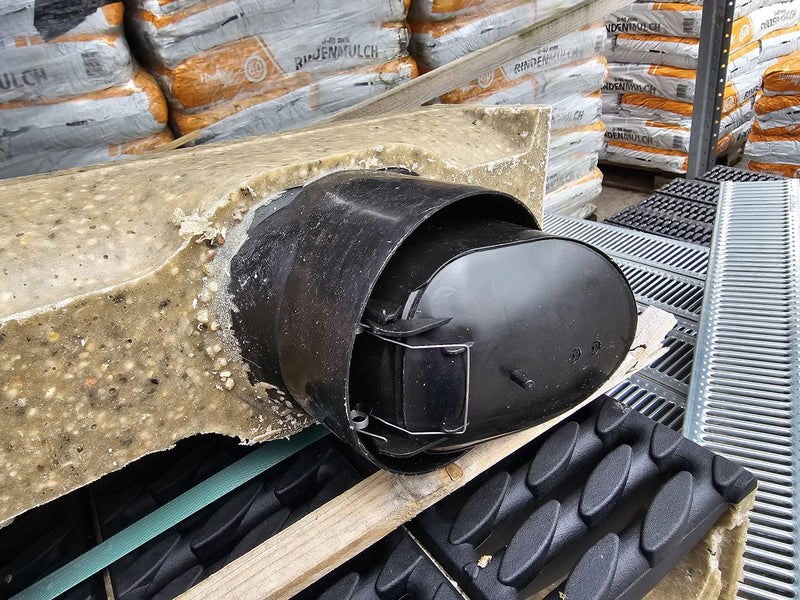 Anrin Self-ECO Rinne A15 mit Ablaufstutzen, verz. Stegrost Heelguard